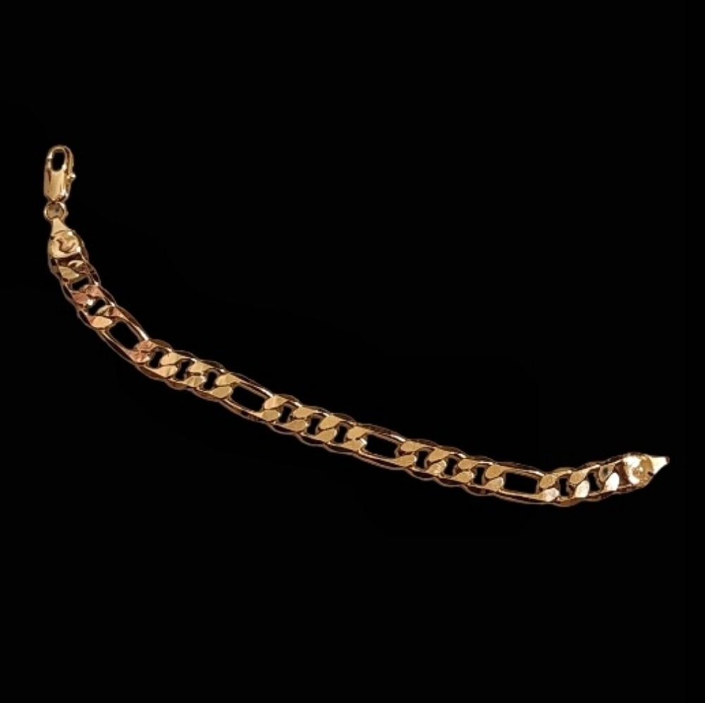 Figaro Gold Link Bracelet - Picture 2 of 3